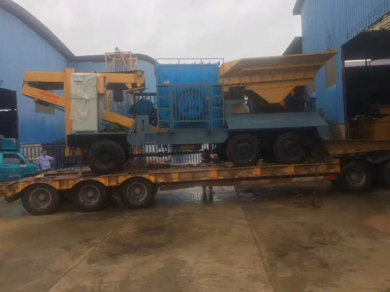 车载轮式移动绿巨人视频官网站